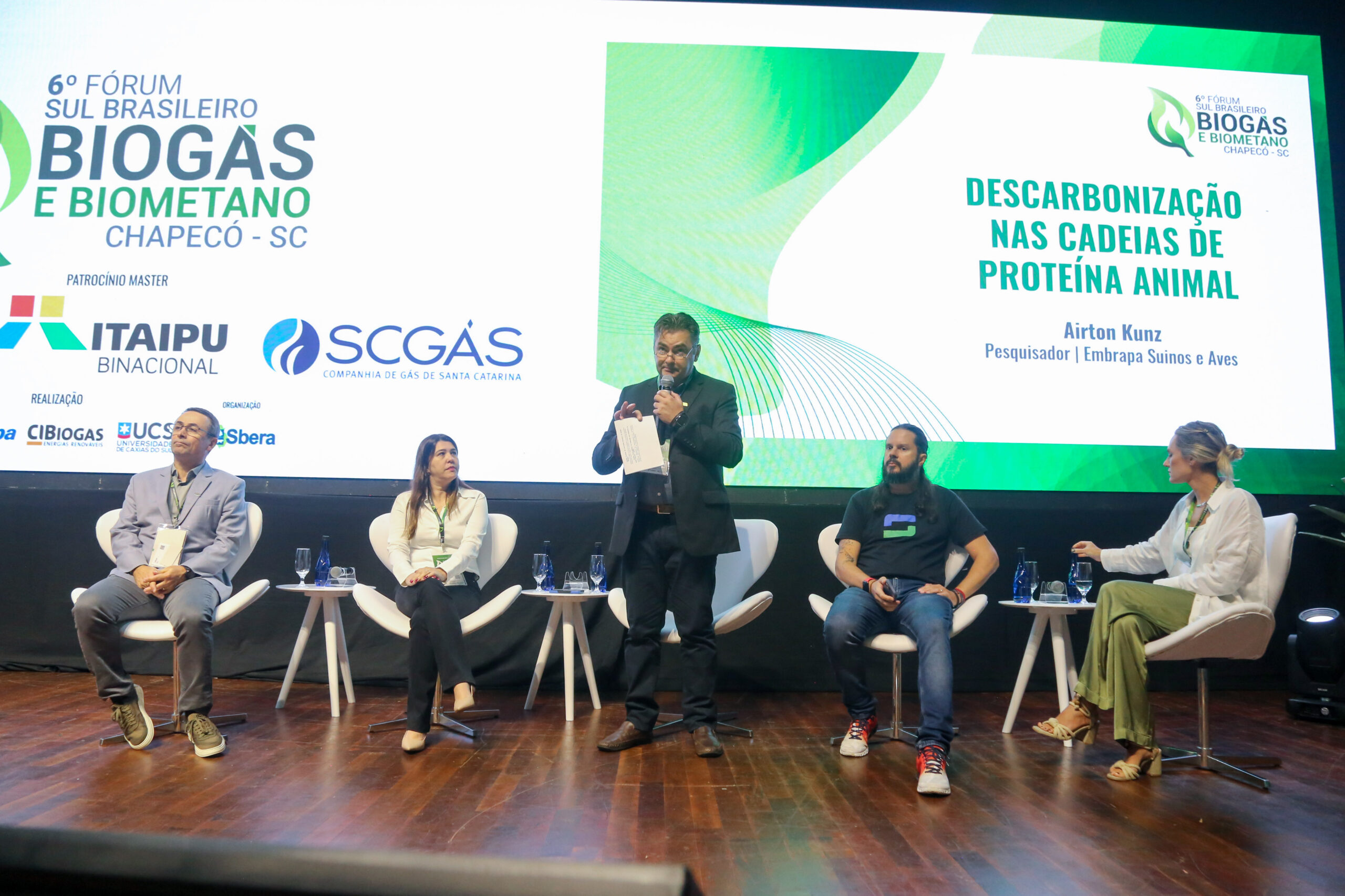 Você está visualizando atualmente Painel 1 – Descarbonização das cadeias de proteína animal